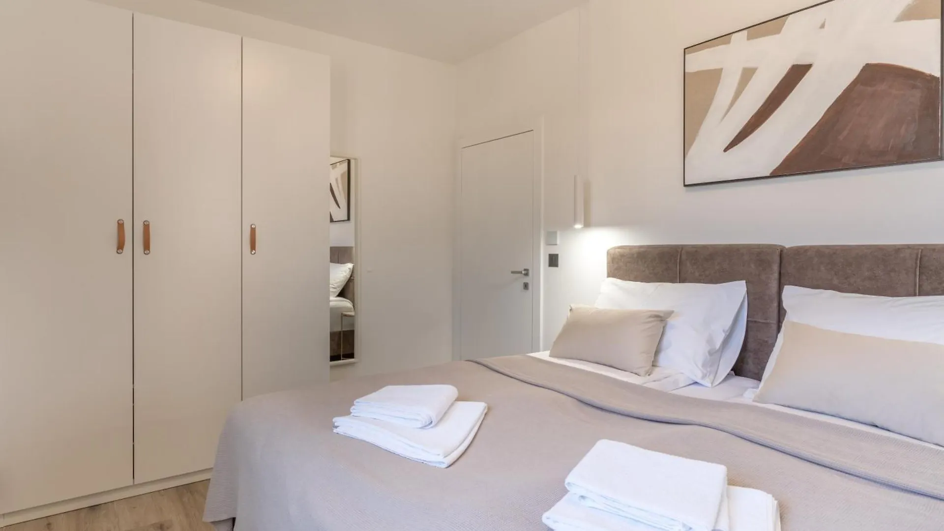 Prestige Villa Compadre Luxury Retreat In Mandre, Heated Pool, 4 Bedrooms, Seaside Comfort, New! 0*, מאנדרה קרואטיה